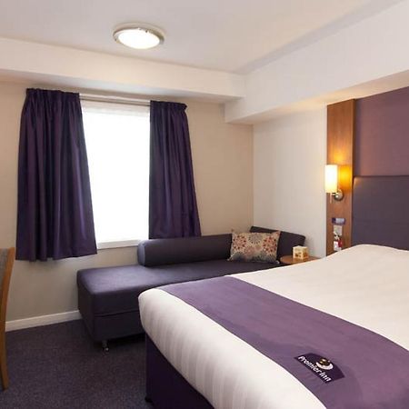 Premier Inn Manchester - Handforth Εξωτερικό φωτογραφία