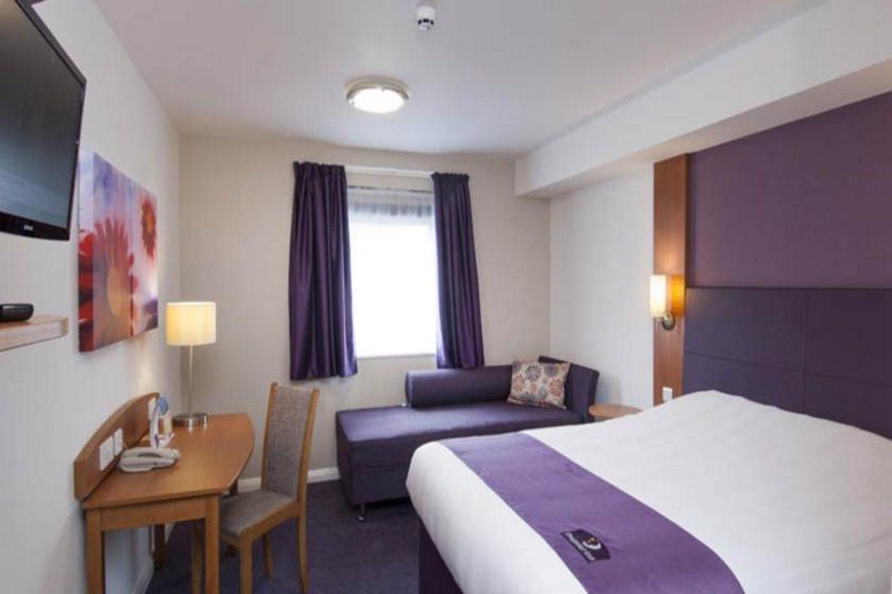 Premier Inn Manchester - Handforth Εξωτερικό φωτογραφία